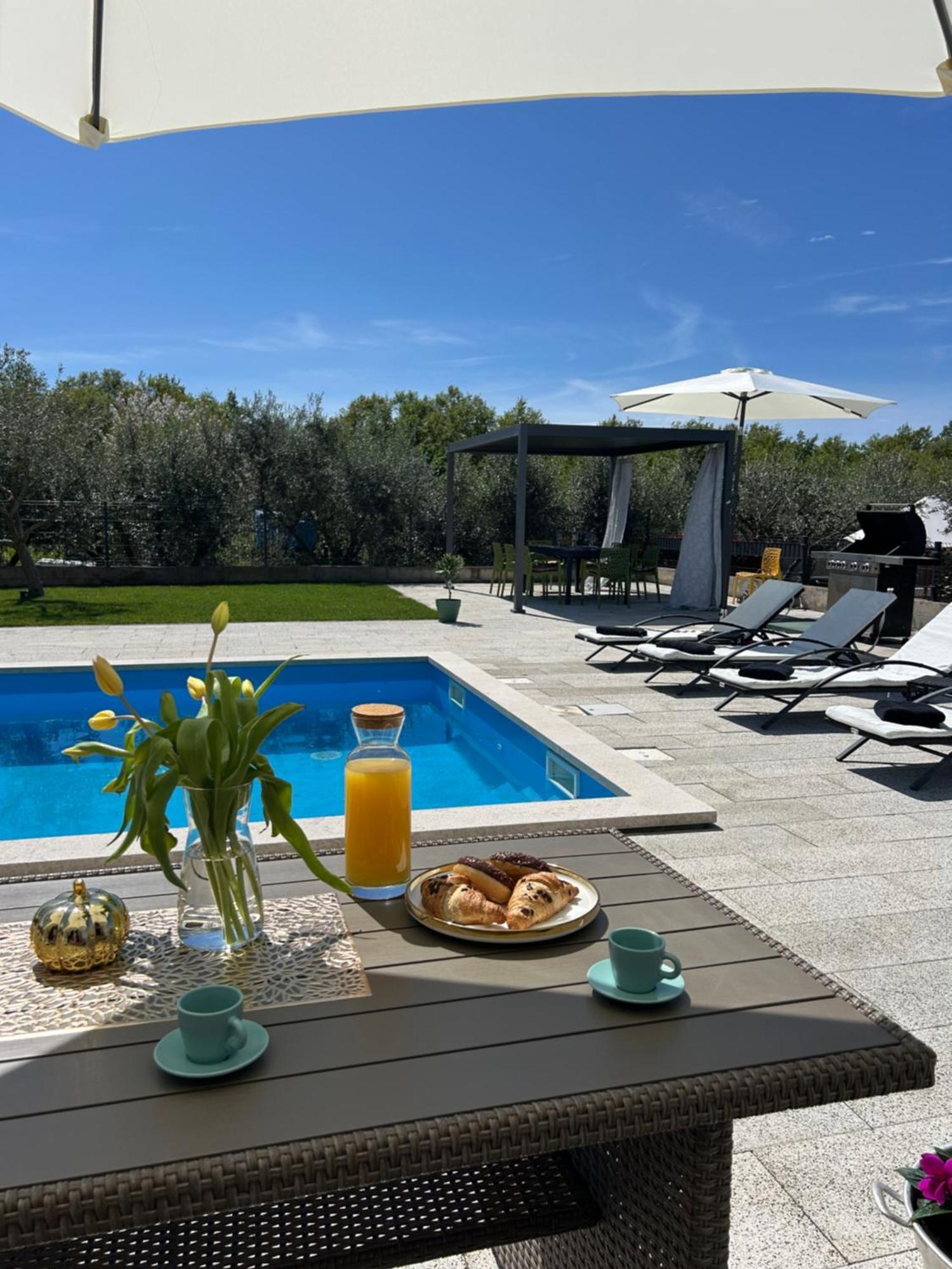 Villa Casa Storija Novigrad  Bagian luar foto